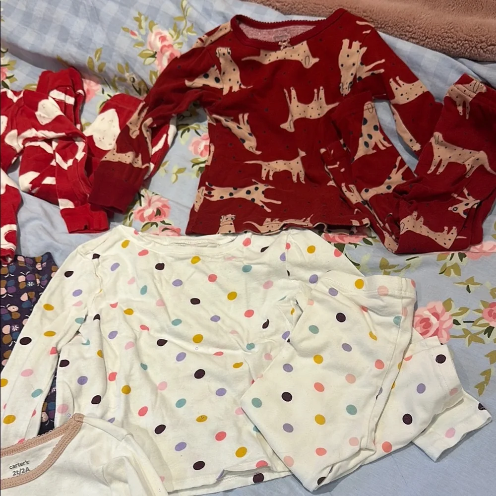 Girls Pajamas bundle Purple, Red, and White. 8 sets - Picture 2 of 6